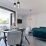 Megy Апартаменты *